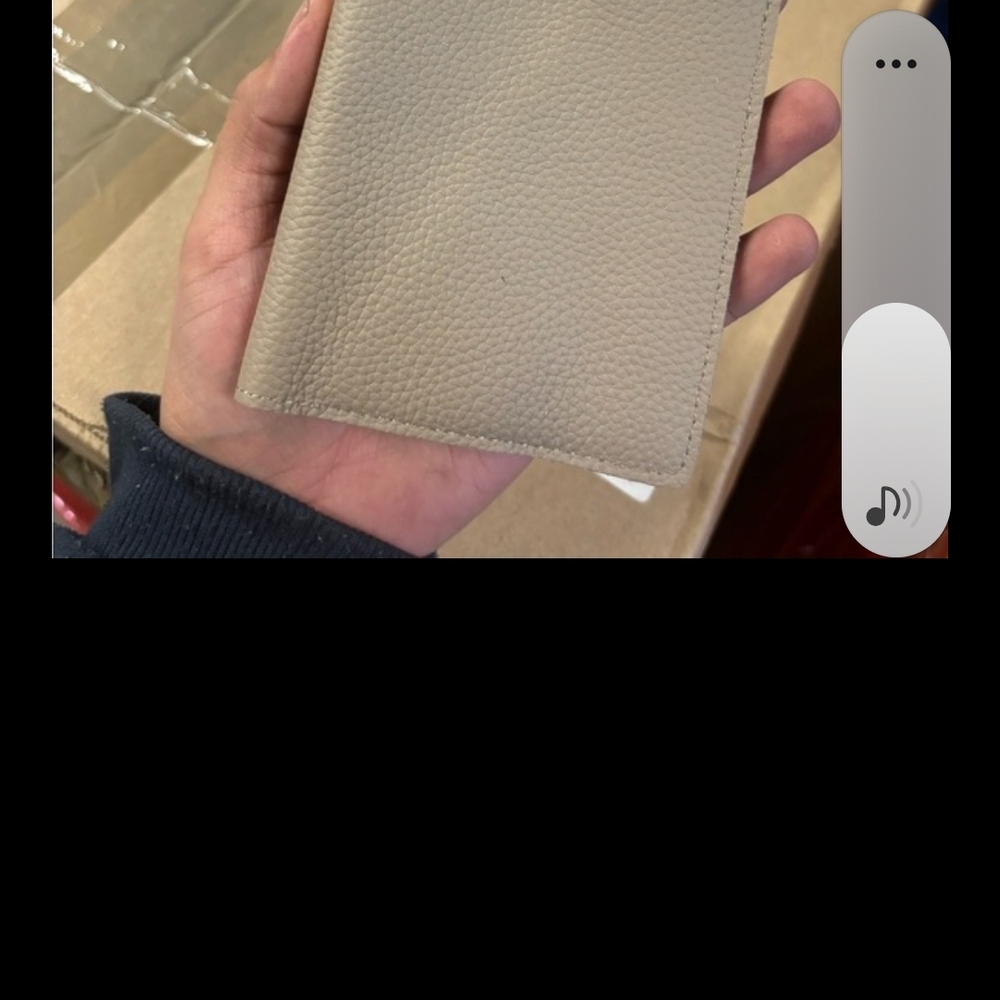 Elegant Cream Key & Card Holder